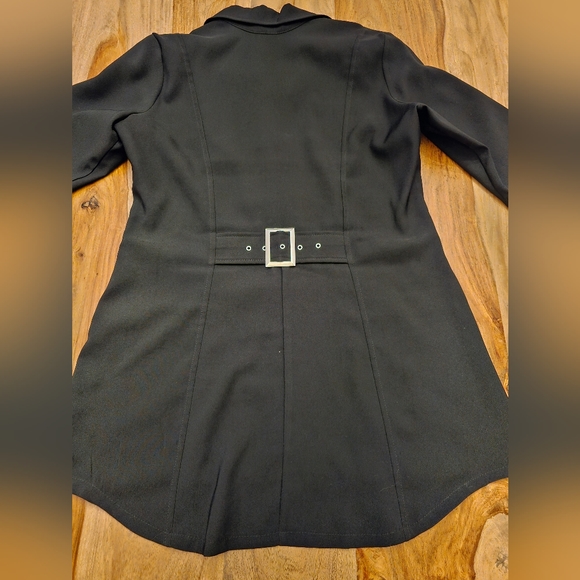 Women uniform - Picture 2 of 4